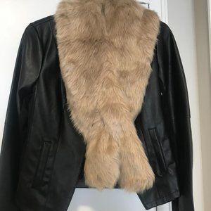 NWT Faux Fur Stole/Scarf - Aldo